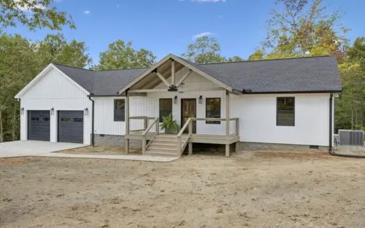 Country Home for Sale in Lewis County, Tennessee