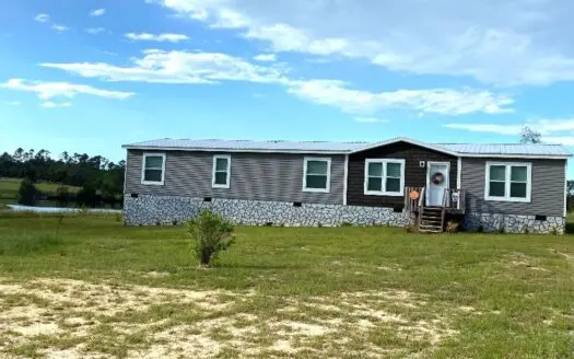 Country Home on private 11 acres