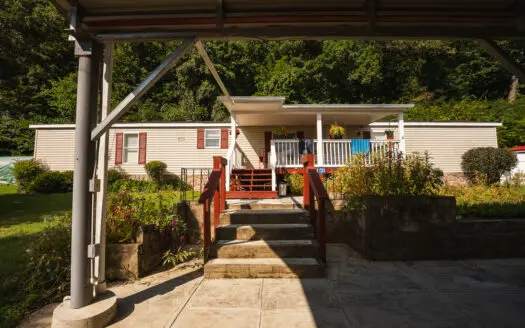 Online-Only Auction — Midway, Tennessee Farm for Sale