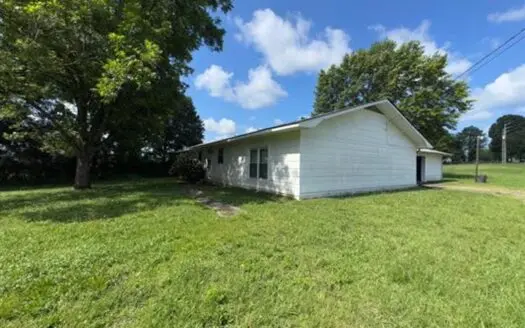 Spacious lot Near Oxford School systems