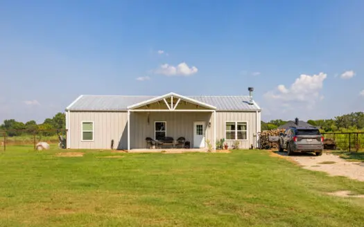 3BR-2BA on 1 Acre in Winnsboro Wood County Texas For Sale