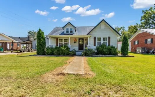Country Home for Sale in Lewis County, Tennessee