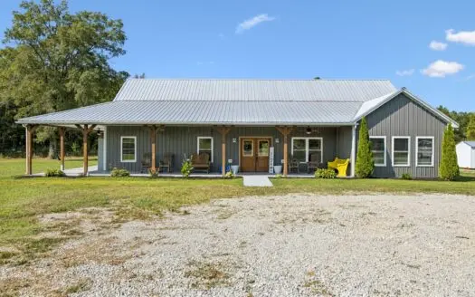 Country Home for Sale in Lewis County, Tennessee