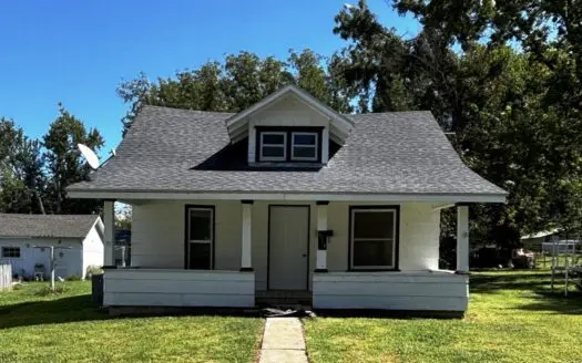 Charming Bungalow with Several Updates for Sale in Chanute, KS