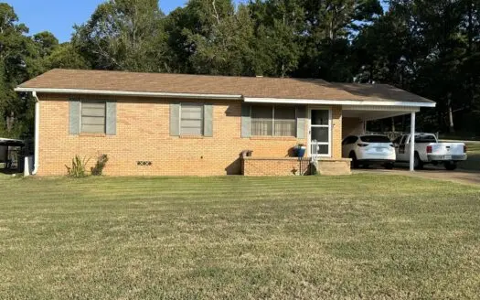 East Texas Home on Acreage For Sale