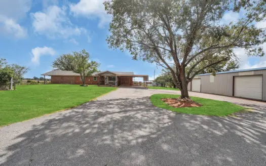 Country Home For Sale Near Elk City, Oklahoma
