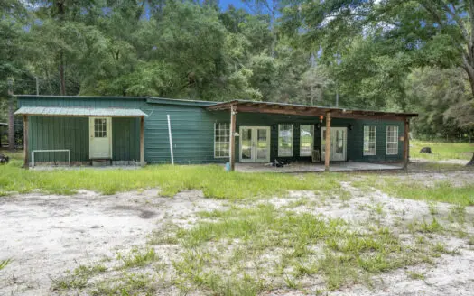 Home on 14 Acres for Sale in Bell, FL