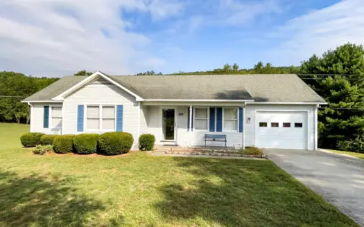 Well-maintained ranch home in Wythe County, VA
