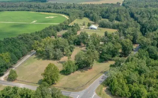 Charming Southern Retreat with Endless Possibilities