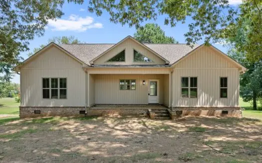 Home For Sale Close to the Tennessee River and Golf Course