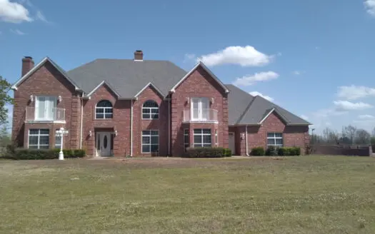 Equine Ranch with Custom Georgian Home in De Kalb Texas
