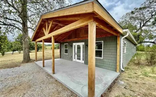 Newly remodeled country home in Fulton Co for sale