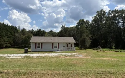 Great Beginner Home; Move-In Ready! Or use as a great investment!