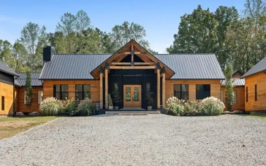 Your Private Luxury Escape in the Heart of Williamson County