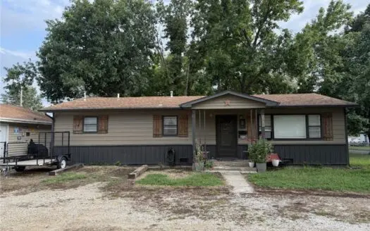 3 Bedroom, 2 Bath Ranch for Sale in Chanute, KS