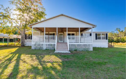 9.31 Acres 3 Bedroom Home for Sale in Live Oak, Florida
