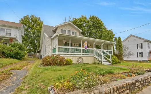 318 W. Main St, Valley View, PA 17983