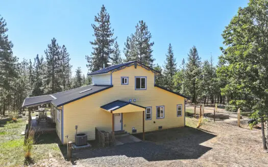 Artisan Retreat on 19 Acres in Goldendale’s Pine Forest