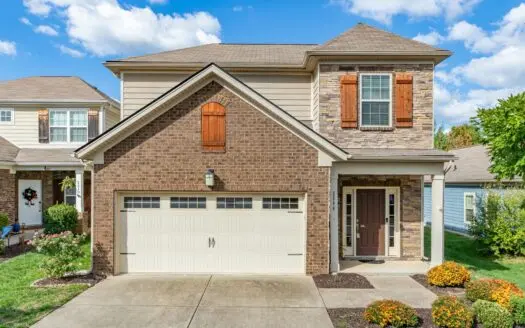 Country Home for Sale in Maury County, Tennessee