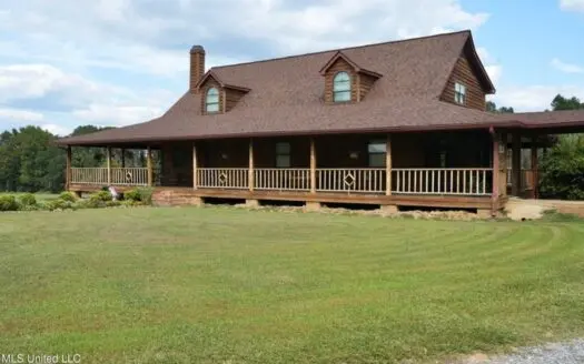 43 Acres of Beautiful Pasture with a Dream Farmhouse