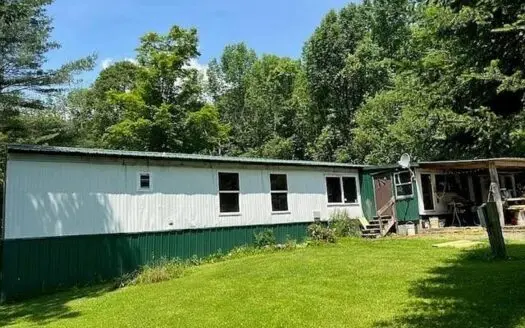 Country Manufactured Home For Sale in Fulton County NY