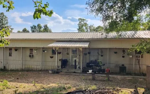 Mobile Home with 10.8 acres 2 outbuildings for sale in Missouri