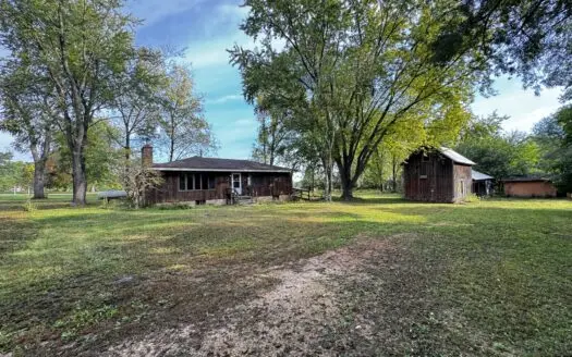 Marquette County 3-Bedroom Ranch on 45+/- Acres