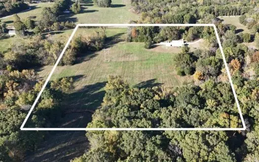 25 acres with Home for Sale in Cedar County, Missouri