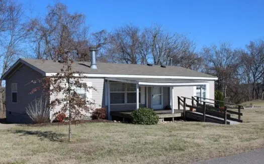 Country Home for Sale in Maury County, Tennessee