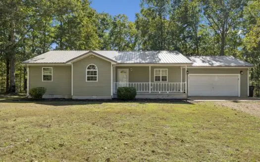 Country Home for Sale in Lewis County, Tennessee