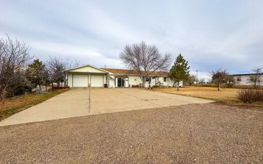Charming Country Home Just 4 Miles North of Glasgow