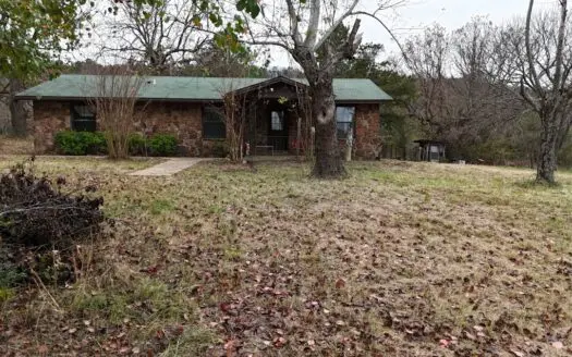 Country home on 10 acres- Home Near Hartshorne Oklahoma
