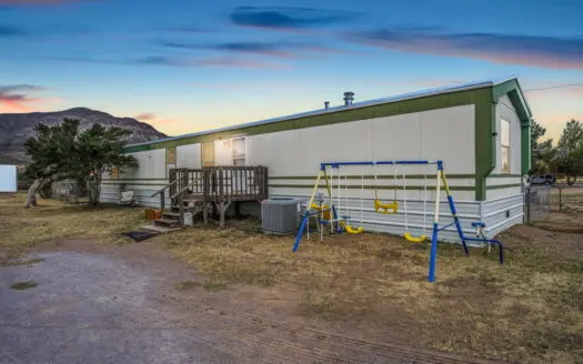 New Mexico Country Living with Stunning Mountain Views