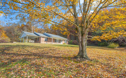 Hunting Retreat with Home & Pond in Casey County, Kentucky