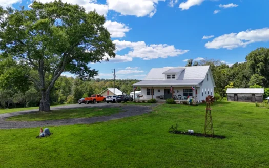Home with 2.21 ac± located in Patrick County, VA