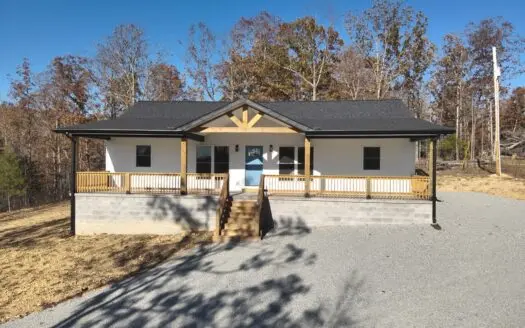 Country Home for Sale on 2.67 Acres in Linden, Tennessee