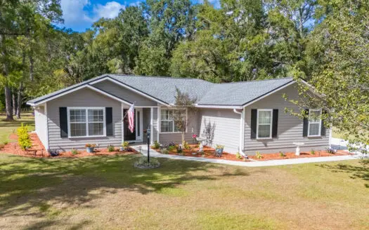 Charming 3 bedroom home for sale in Alachua, FL