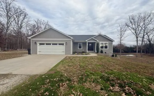3 Bedroom Home with Acreage for Sale in Salem, Missouri