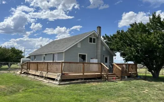 Eastern Oregon Country Home outside of Burns