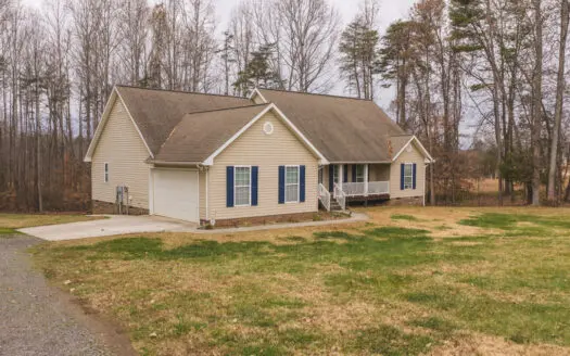 Country Home for Sale in Cleveland NC!