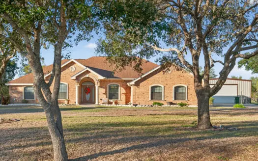 Turn-Key Country Home on 4 Shaded Acres in Glen Erin Estates