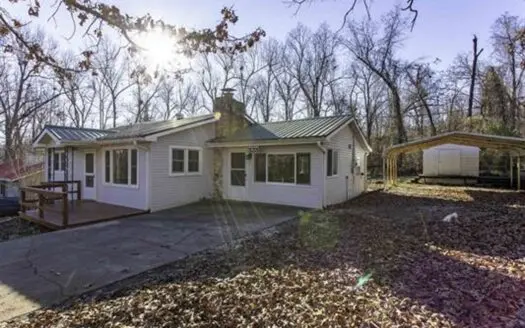 Ozark Acres Country Home For Sale in Williford AR