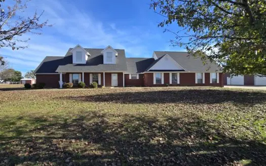 Oklahoma Country Living: Brick Home, Pool, Shop & Mountain Views