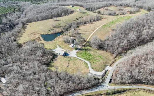 Tennessee 94 Acres of Turn-Key Country Living!