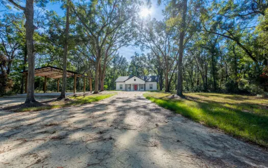 Beautiful New 4 Bedroom Home for Sale on 5 acres in Bell, FL