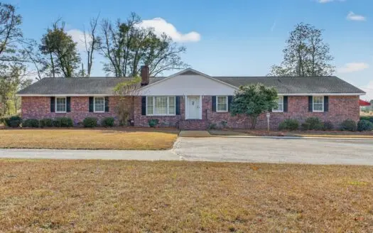 ​Midway Homestead – 3,900 SqFt Home on 25± Acres • Bamberg County