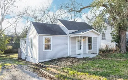 Country Home for Sale in Maury County, Tennessee