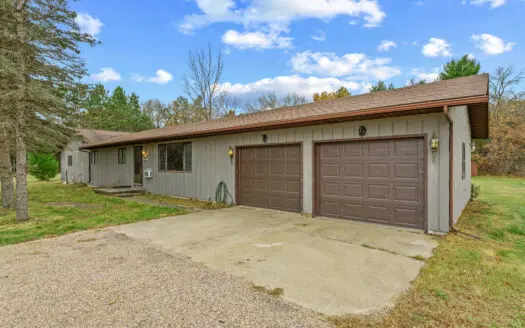 7.77 Peaceful Acres in Juneau County with a 4 Bedroom Home