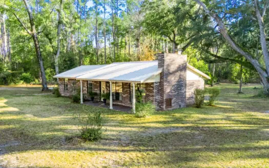 Renovated 2-Bedroom Brick Home on 2.53 Acres in Branford, FL