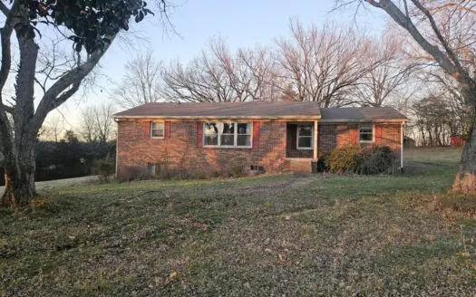 Country Home for Sale in Marshall County, Tennessee